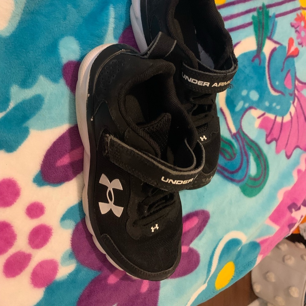 Under armor shoes